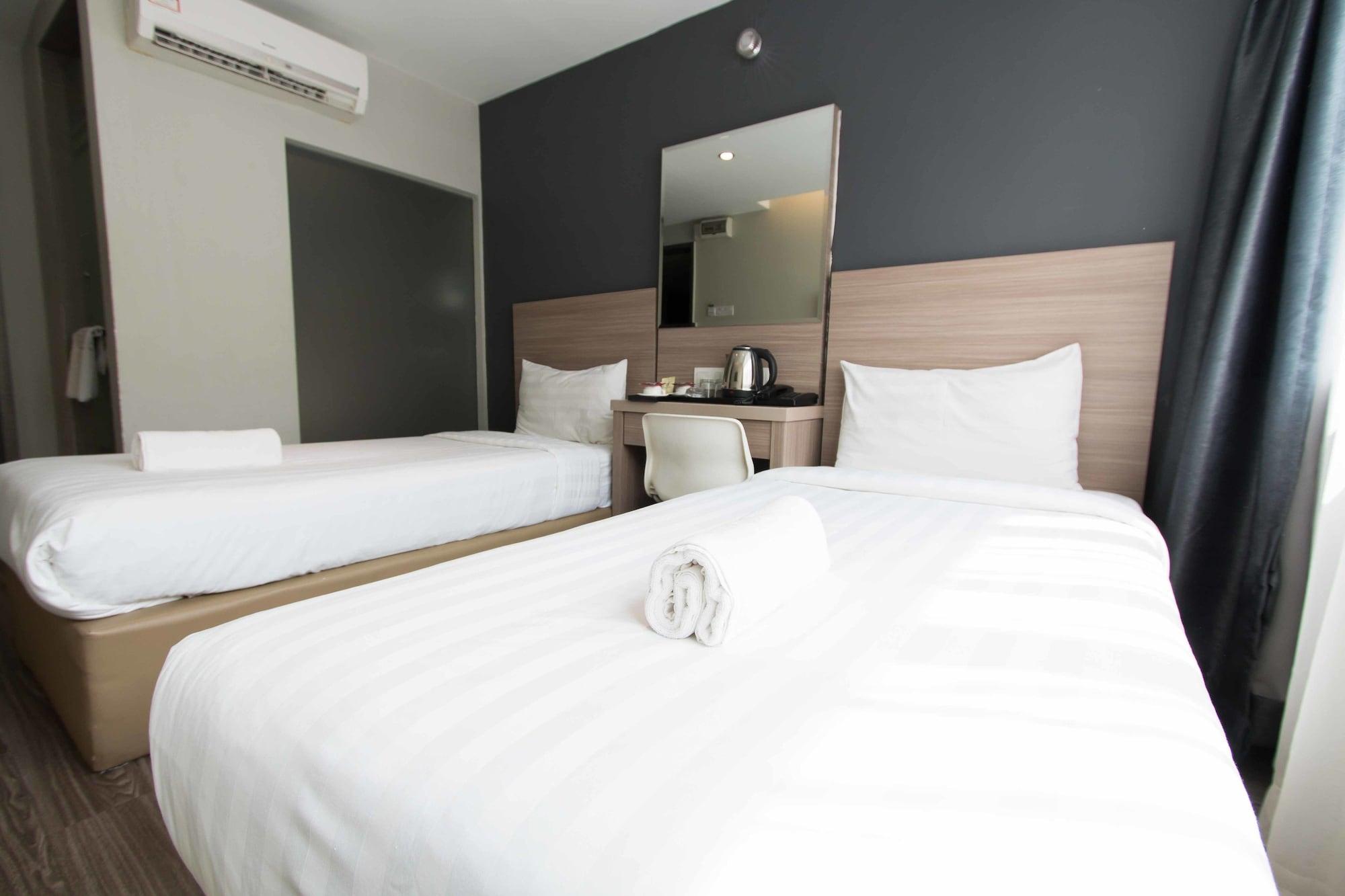 โฮเต็ล 99 เอสเอส2 Hotel เปอตาลิงจายา ภายนอก รูปภาพ
