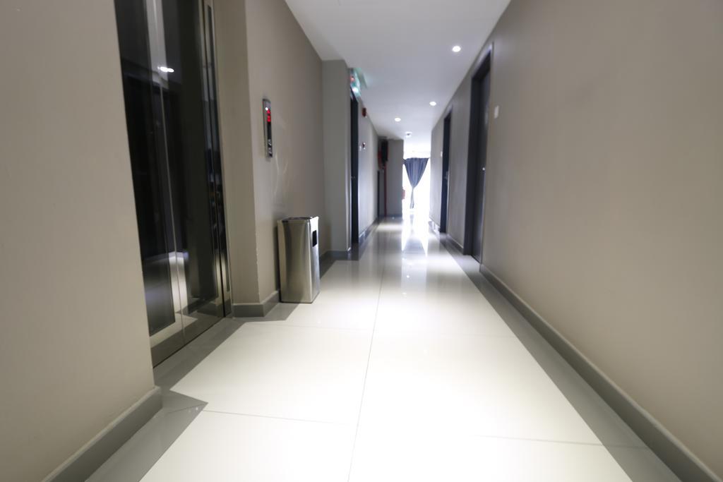 โฮเต็ล 99 เอสเอส2 Hotel เปอตาลิงจายา ภายนอก รูปภาพ