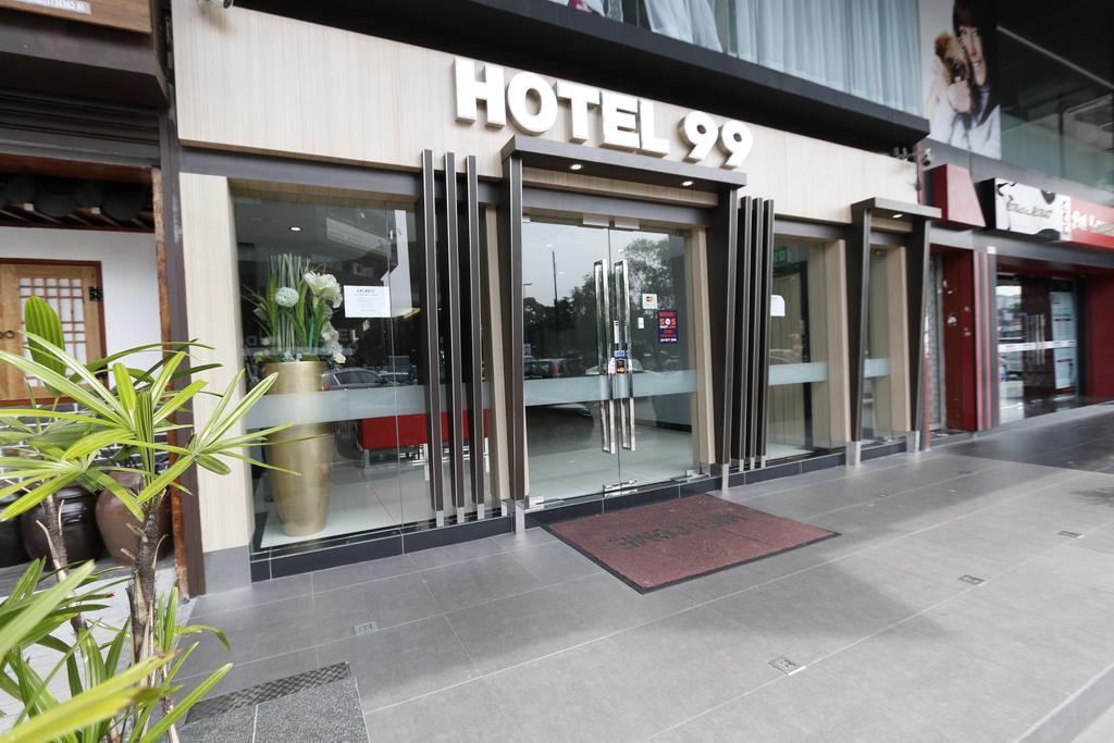 โฮเต็ล 99 เอสเอส2 Hotel เปอตาลิงจายา ภายนอก รูปภาพ