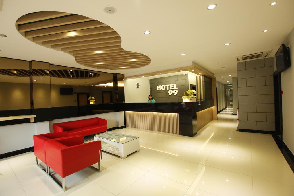 โฮเต็ล 99 เอสเอส2 Hotel เปอตาลิงจายา ภายนอก รูปภาพ