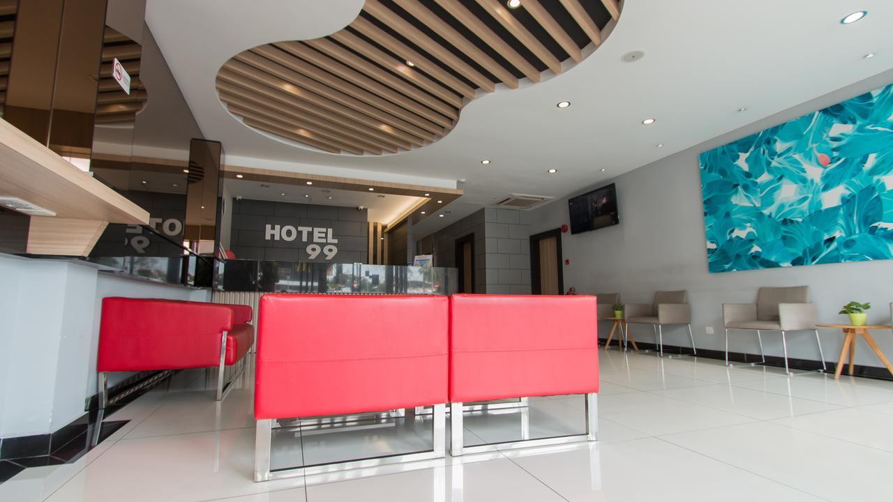 โฮเต็ล 99 เอสเอส2 Hotel เปอตาลิงจายา ภายนอก รูปภาพ