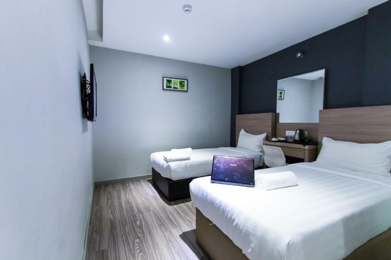 โฮเต็ล 99 เอสเอส2 Hotel เปอตาลิงจายา ภายนอก รูปภาพ
